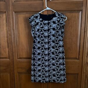 Elegant Black and White Floral Lace Mini Dress